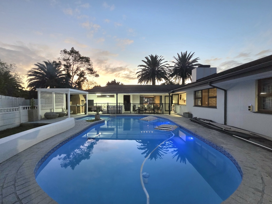 5 Bedroom Property for Sale in Eversdal Western Cape